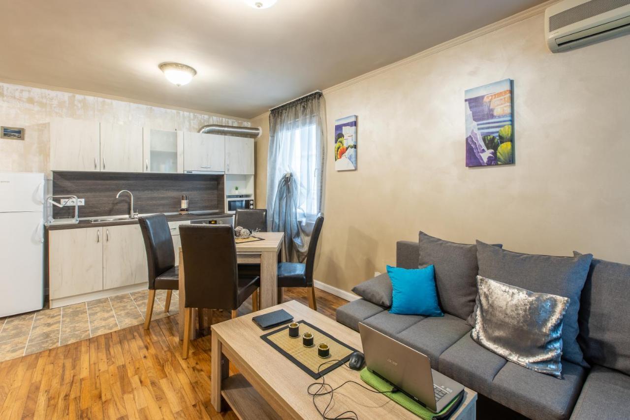 Blue Тerrace Apartment Top Center 瓦爾納 外观 照片